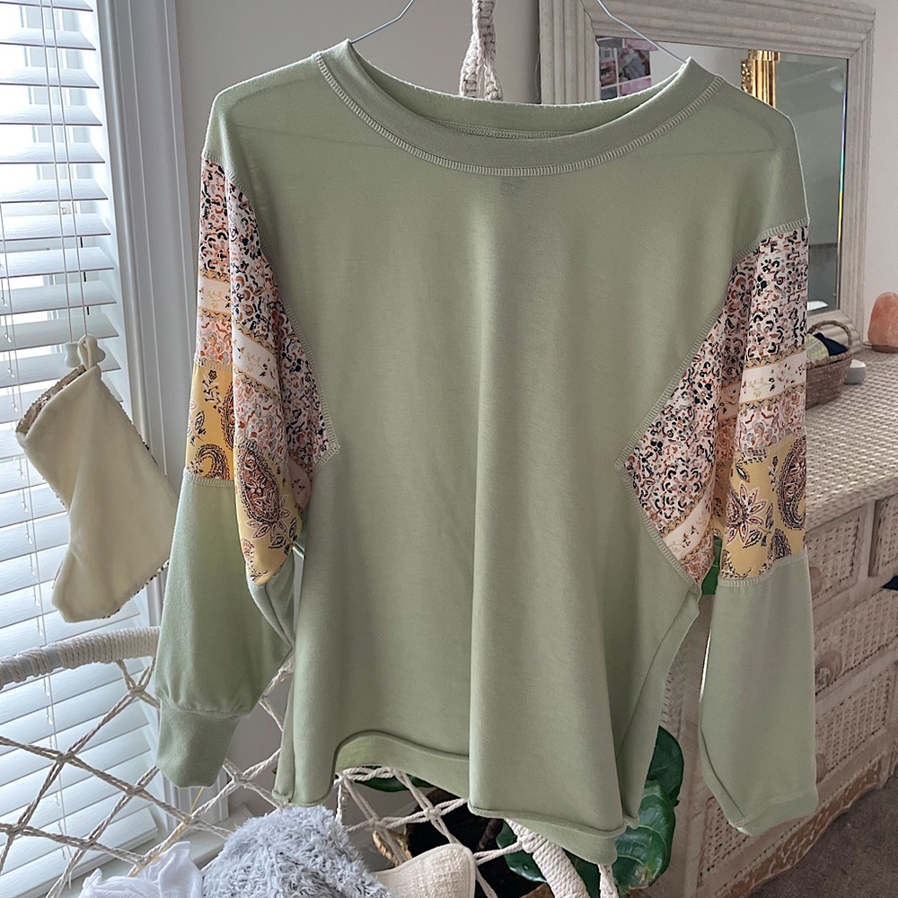 Day Trip long sleeved top